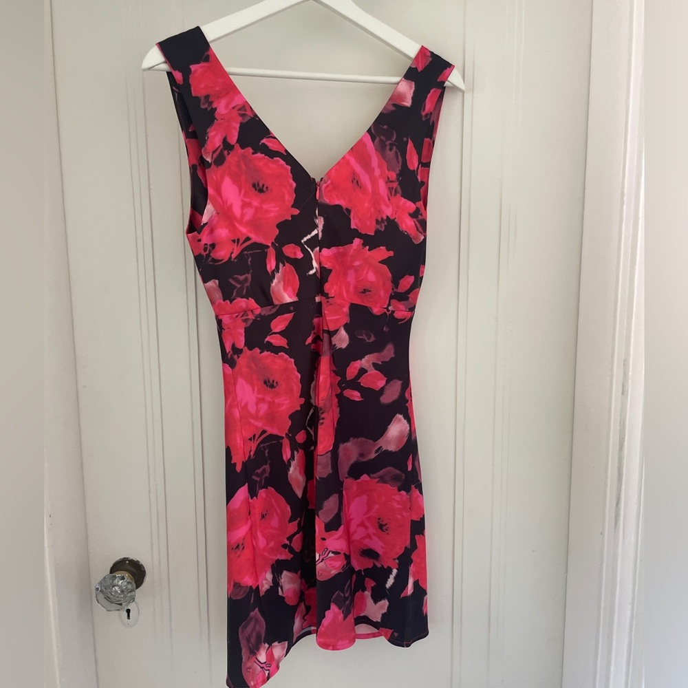 Lioness Harlow Mini Dress Red Floral - Picture 6 of 14